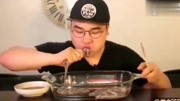 韩国吃播大胃王真香生吃世界,直接蘸酱汁吃的小哥!#大胃王##吃播章鱼上最恐怖鲨鱼视频图片