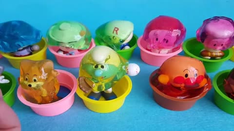 芭比娃娃与蜡笔小新一起玩冰冻水晶粘土,猫和老鼠 大耳朵图图